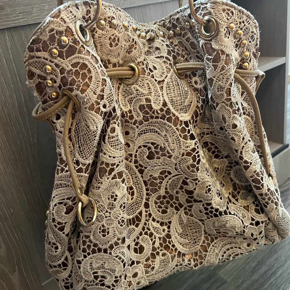 Elegant Lace Shoulder Bag